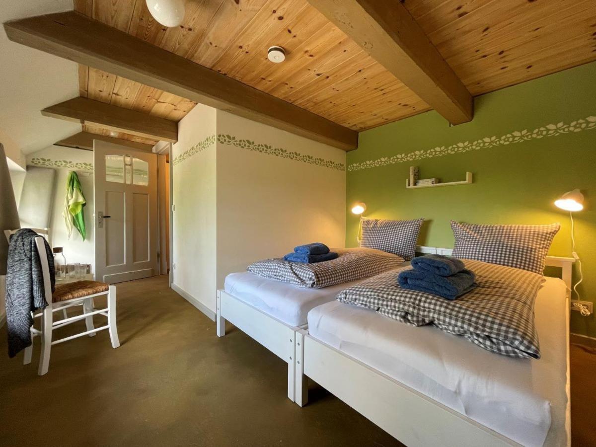 Mooi Stuv , Maisonettenwohnung , Gulfhof , Kachelofen ノルデン エクステリア 写真